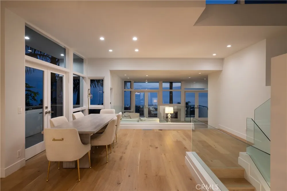 1061 Skyline Laguna Beach, CA 92651