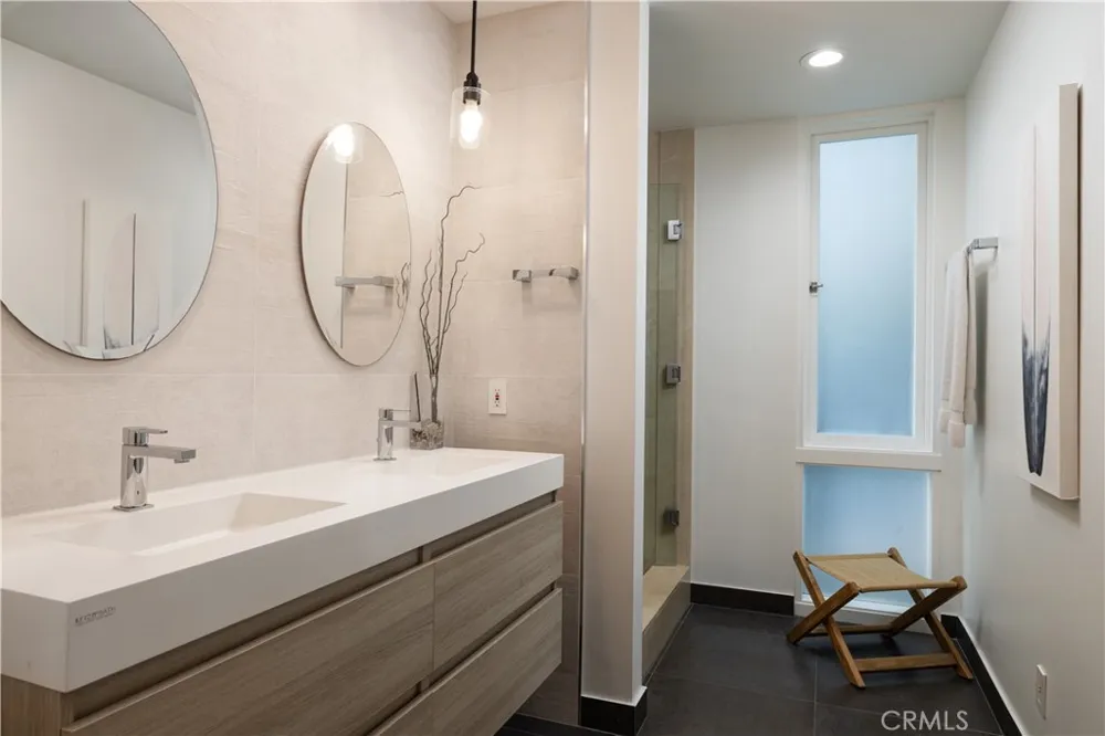 1061 Skyline Laguna Beach, CA 92651