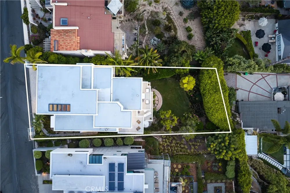 1061 Skyline Laguna Beach, CA 92651