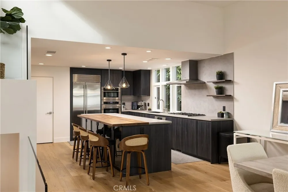 1061 Skyline Laguna Beach, CA 92651