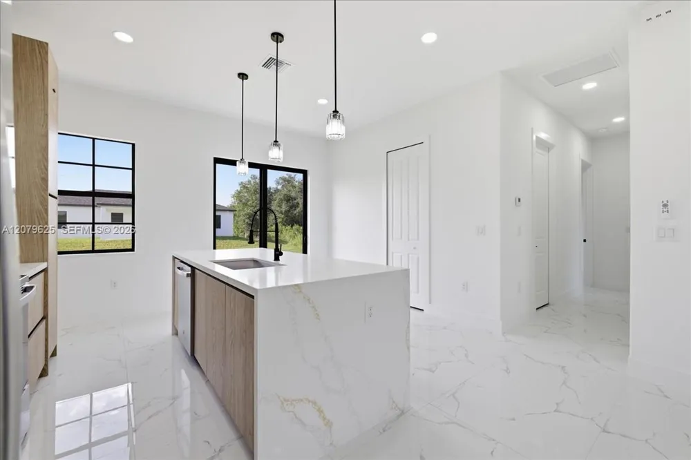 758 Long Distance LN Lehigh Acres, FL 33974