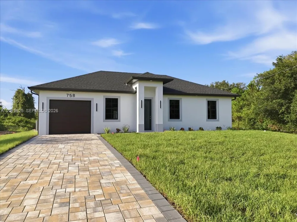 758 Long Distance LN Lehigh Acres, FL 33974
