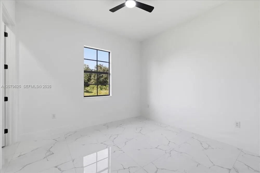758 Long Distance LN Lehigh Acres, FL 33974