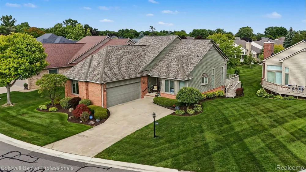 57140 Copper Creek Drive W Washington Township, MI 48094