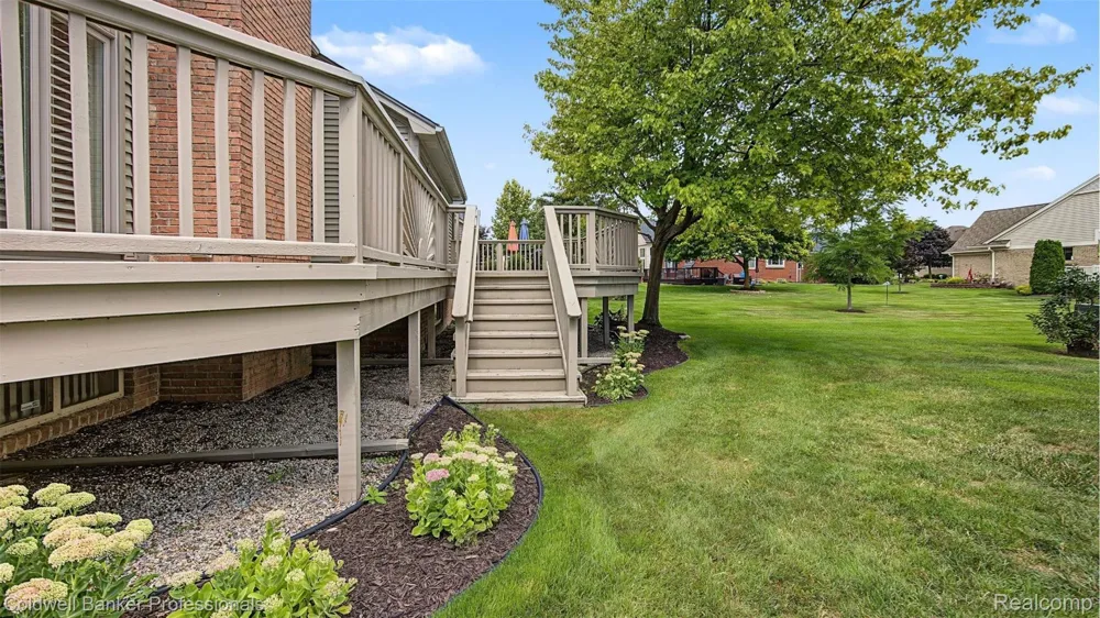 57140 Copper Creek Drive W Washington Township, MI 48094