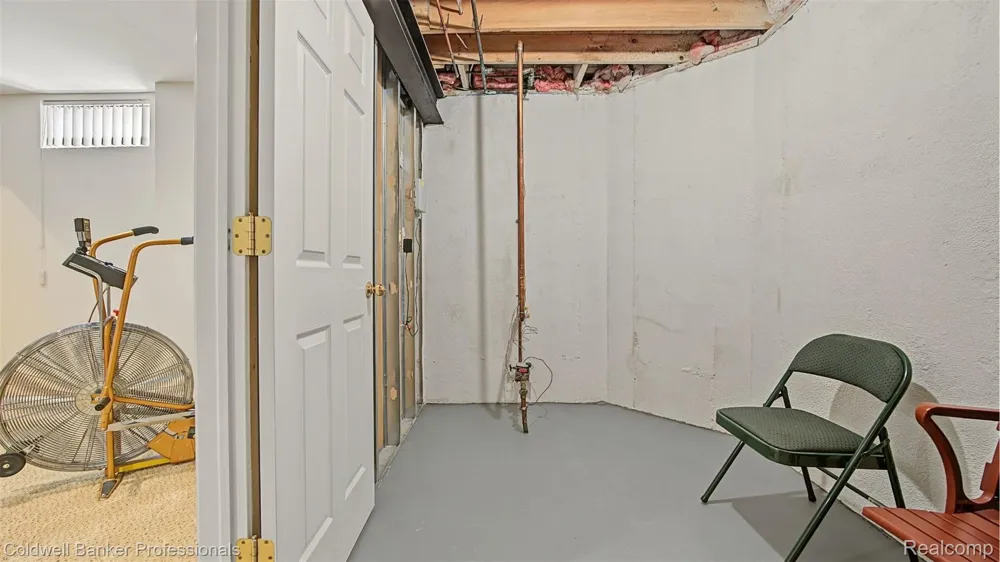 57140 Copper Creek Drive W Washington Township, MI 48094