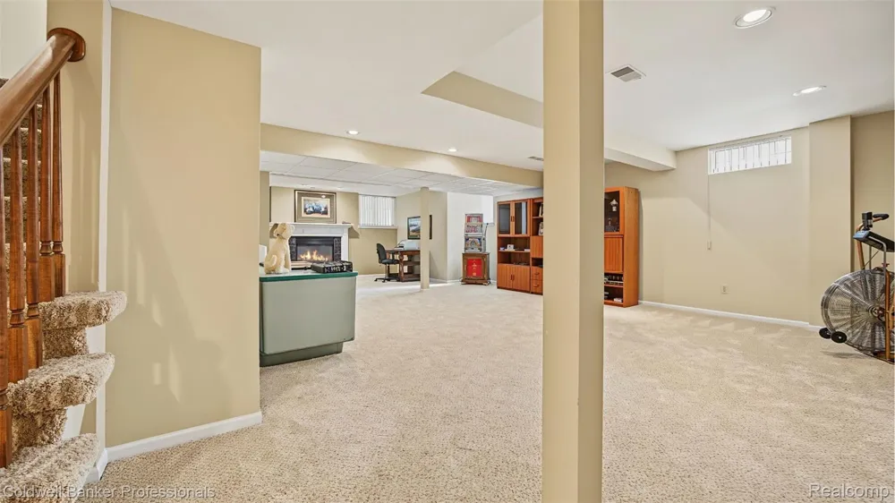 57140 Copper Creek Drive W Washington Township, MI 48094
