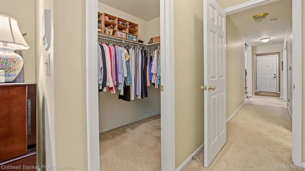 57140 Copper Creek Drive W Washington Township, MI 48094