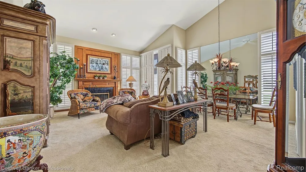 57140 Copper Creek Drive W Washington Township, MI 48094