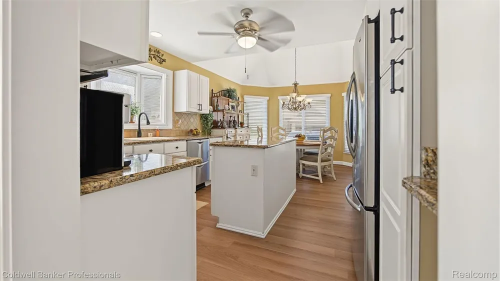 57140 Copper Creek Drive W Washington Township, MI 48094
