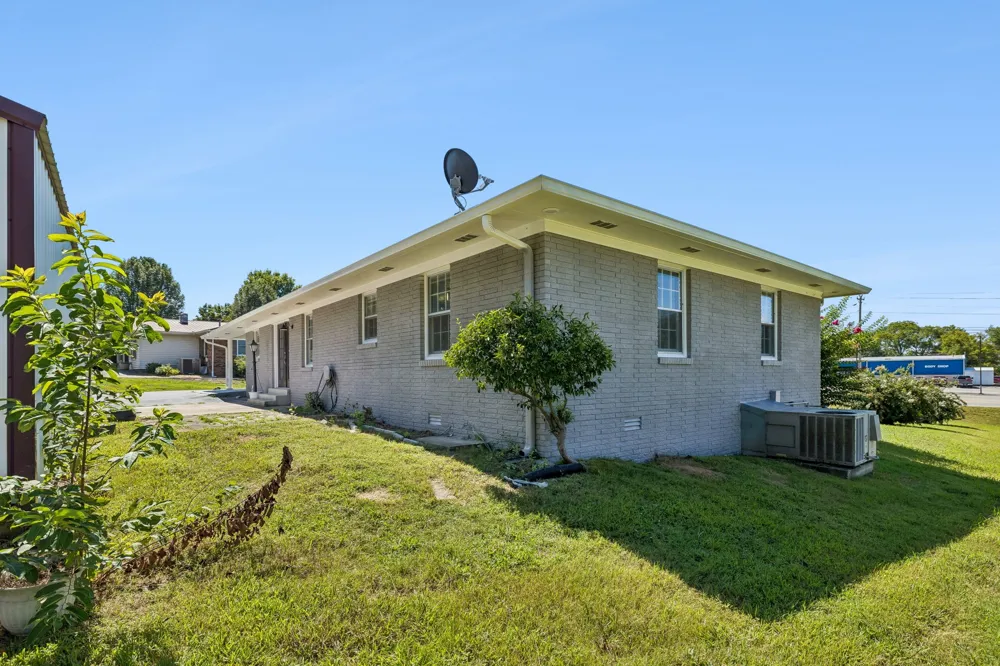 212 Dixon Springs Hwy Carthage, TN 37030
