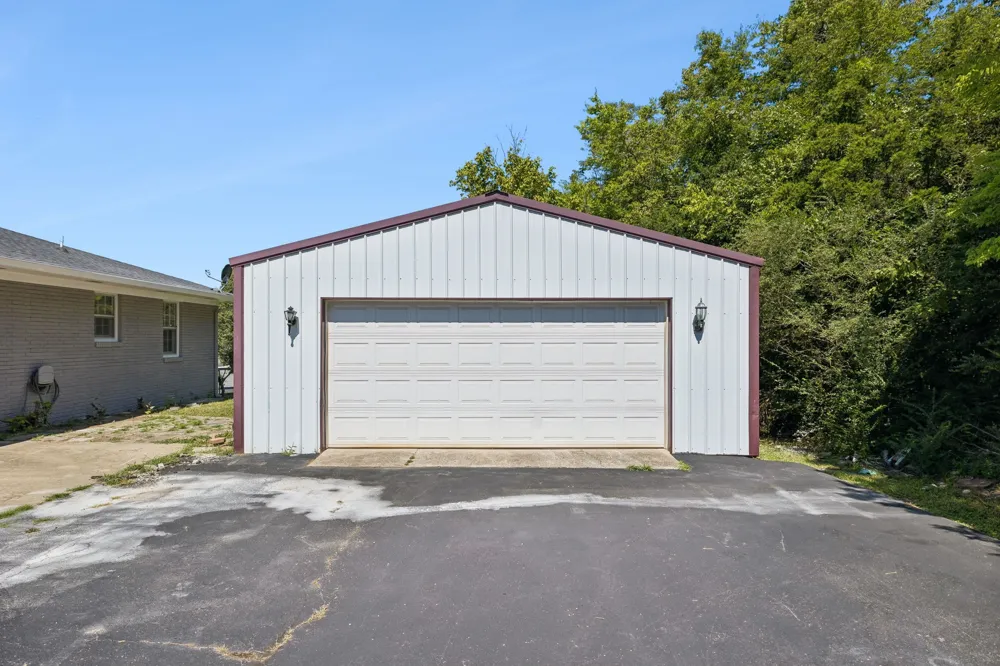 212 Dixon Springs Hwy Carthage, TN 37030