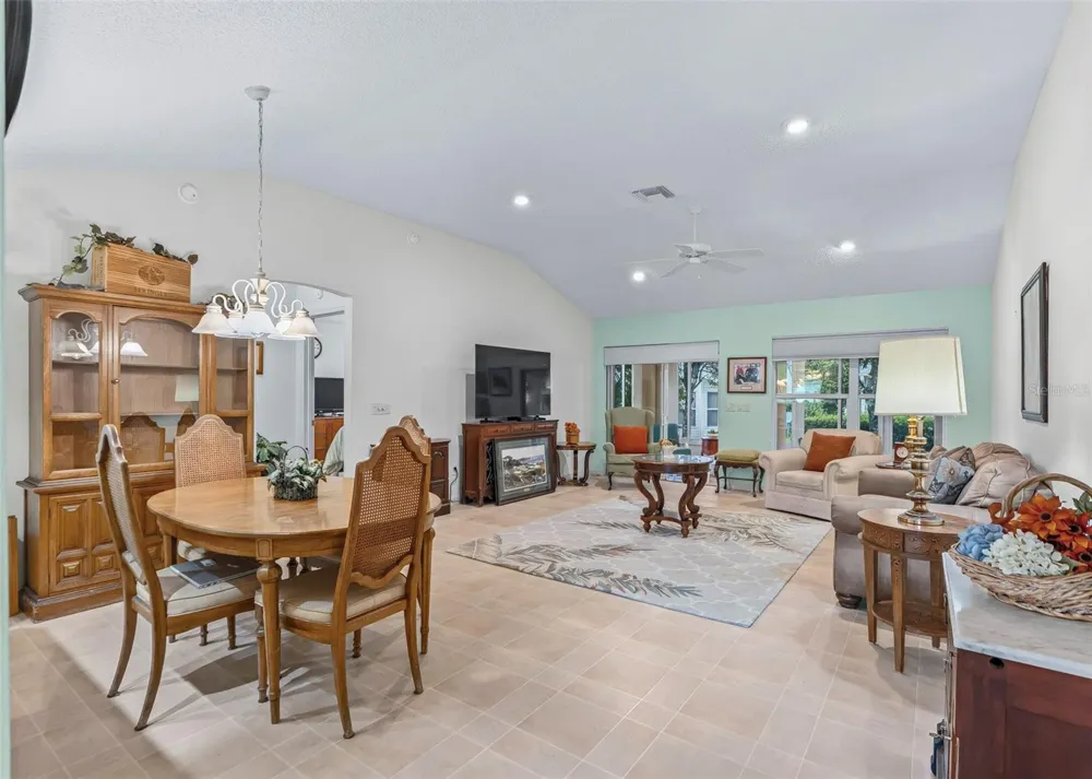 8368 SE 176TH LAWSON LOOP The Villages, FL 32162