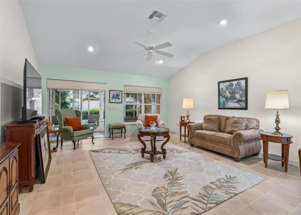 8368 SE 176TH LAWSON LOOP The Villages, FL 32162