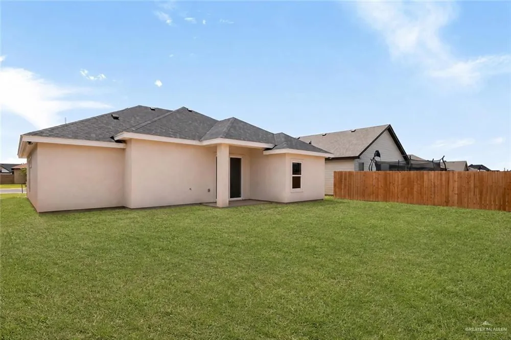 2120 Zinnia Street Weslaco, TX 78596