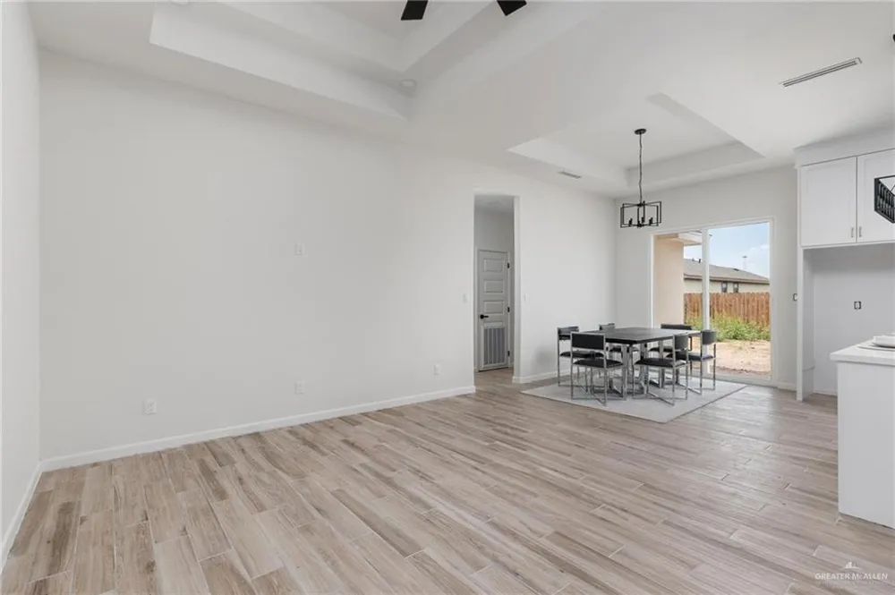 2120 Zinnia Street Weslaco, TX 78596