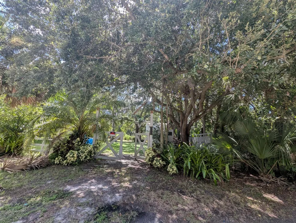 8835 104TH COURT Vero Beach, FL 32967