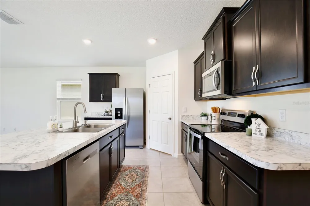3020 BURROWING OWL DRIVE Mims, FL 32754