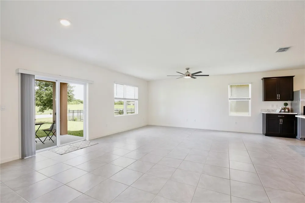 3020 BURROWING OWL DRIVE Mims, FL 32754