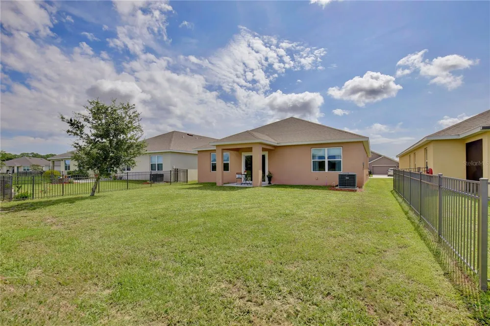 3020 BURROWING OWL DRIVE Mims, FL 32754