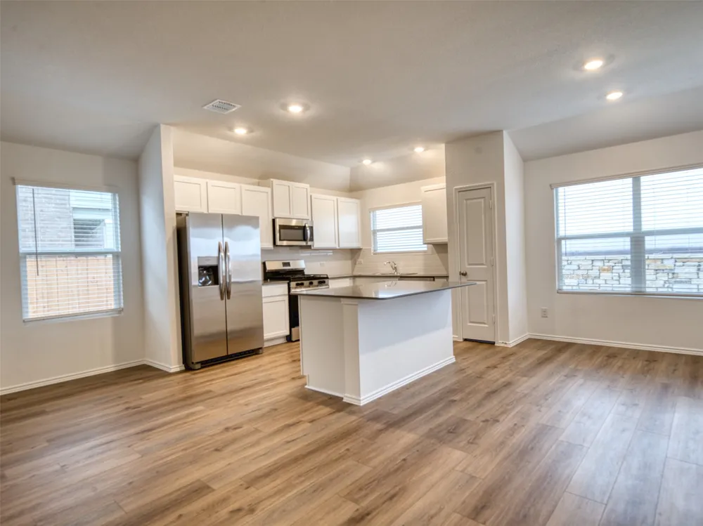 407 Avre Loop Kyle, TX 78640