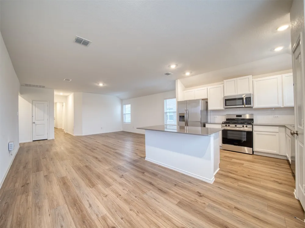407 Avre Loop Kyle, TX 78640