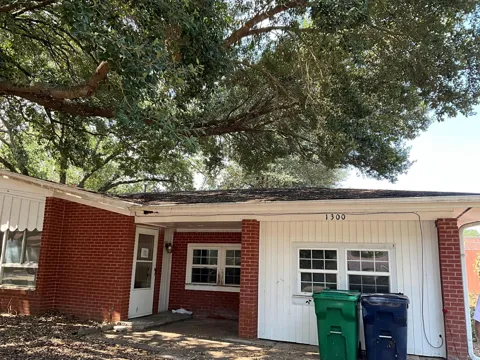 1300 Tom Dee Street