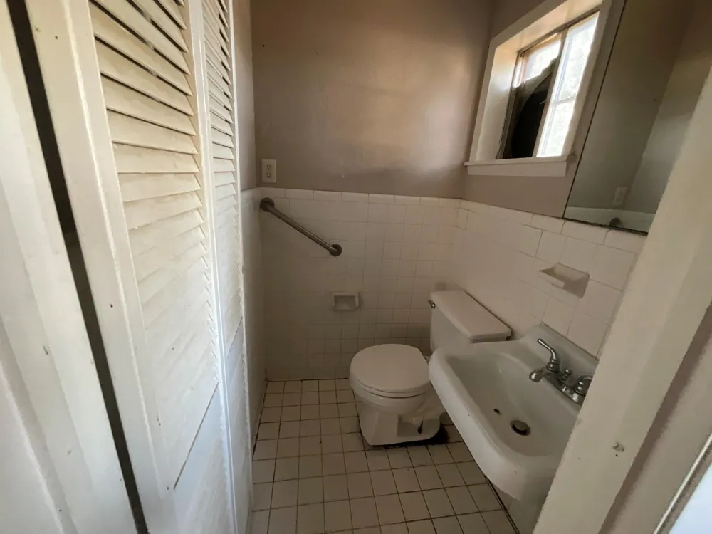 1300 Tom Dee Street Brenham, TX 77833