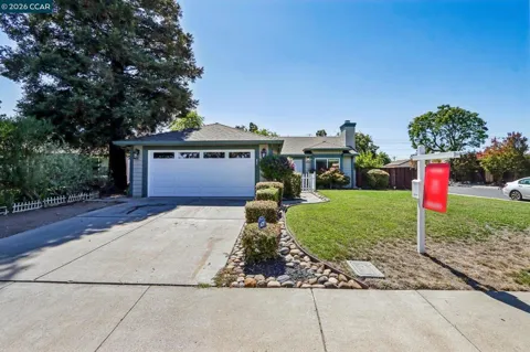 3903 Silver Oaks Way