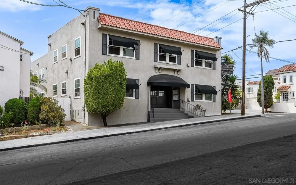 2164 2nd Ave San Diego, CA 92101
