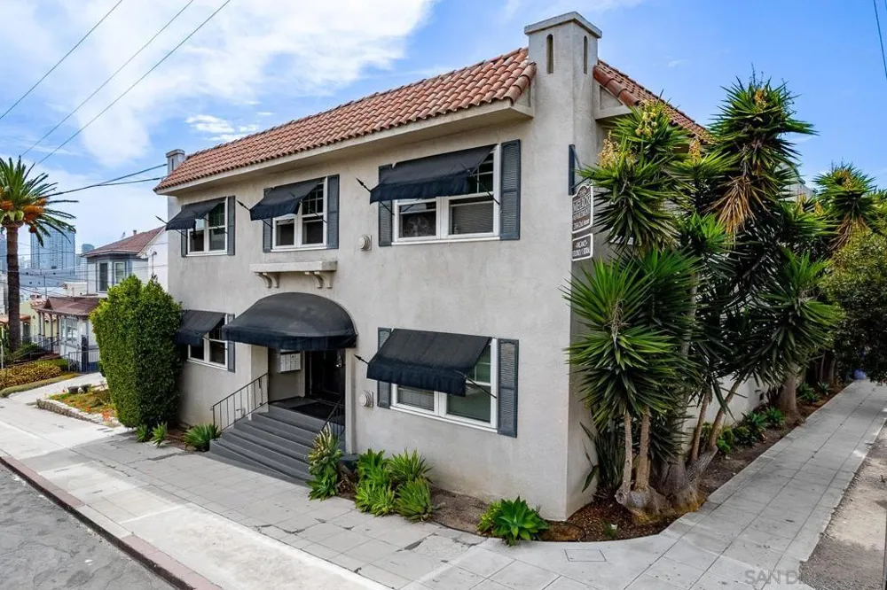 2164 2nd Ave San Diego, CA 92101