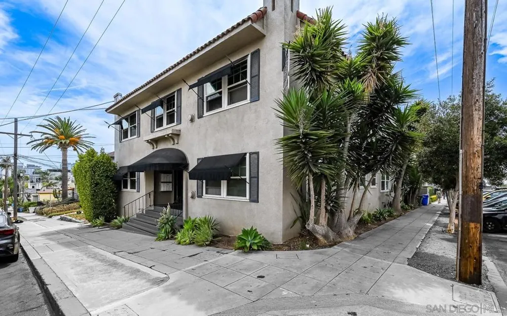 2164 2nd Ave San Diego, CA 92101