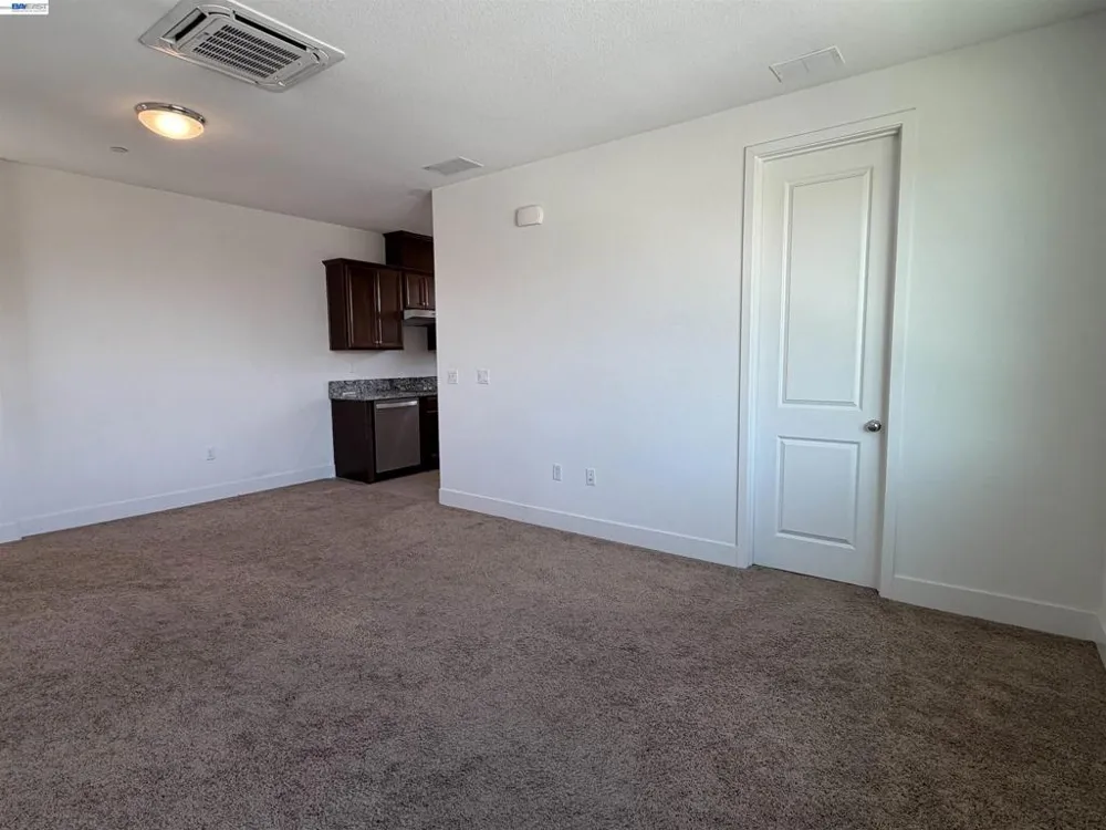1667 S Ginzburg St Mountain House, CA 95391