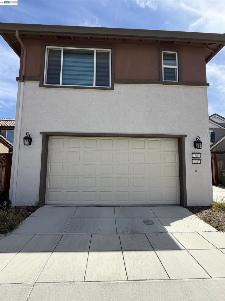 1667 S Ginzburg St Mountain House, CA 95391