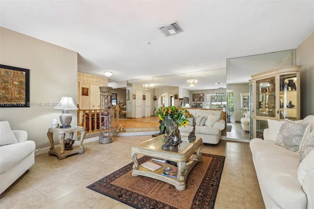19805 NE 22nd Ave Miami, FL 33180
