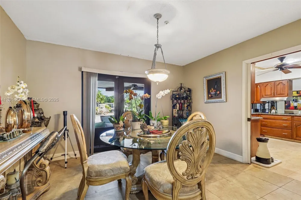 19805 NE 22nd Ave Miami, FL 33180
