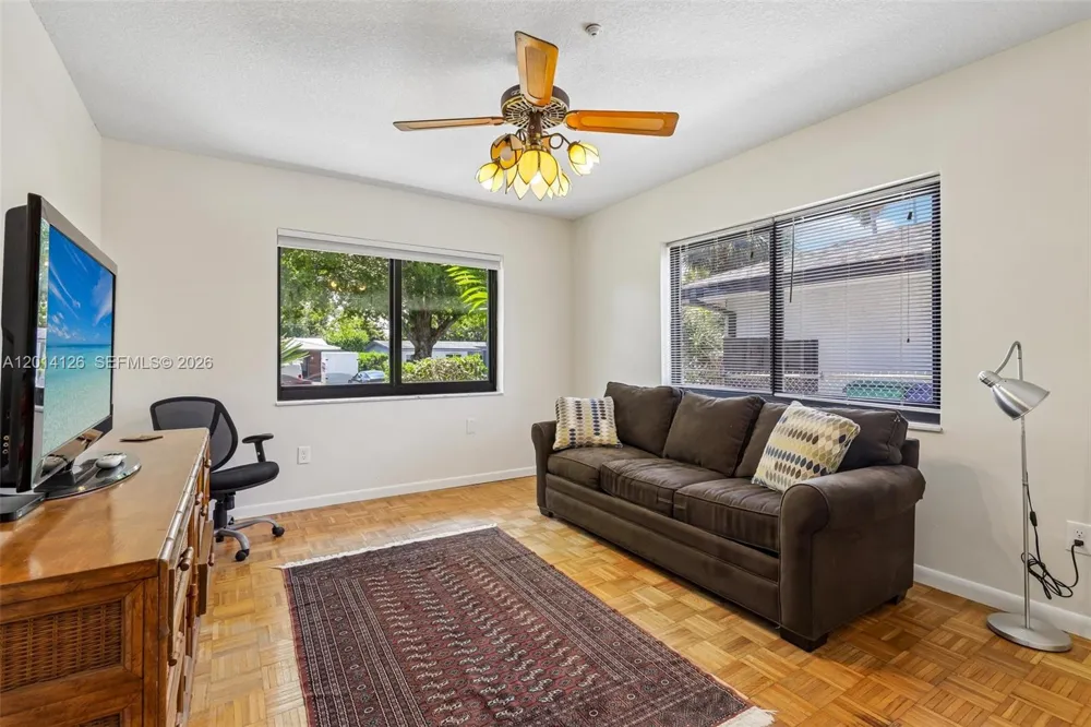 19805 NE 22nd Ave Miami, FL 33180