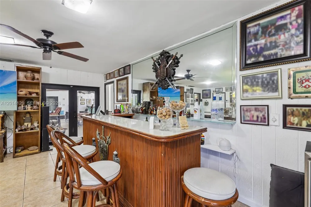 19805 NE 22nd Ave Miami, FL 33180