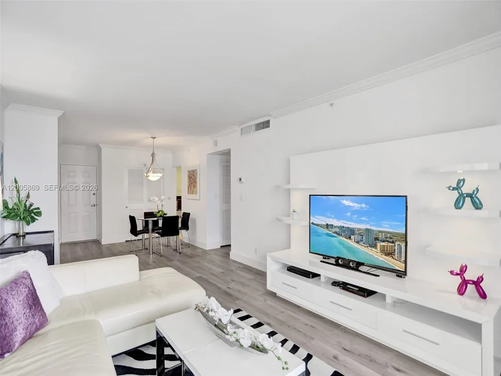 2501 S Ocean Dr #415 Hollywood, FL 33019