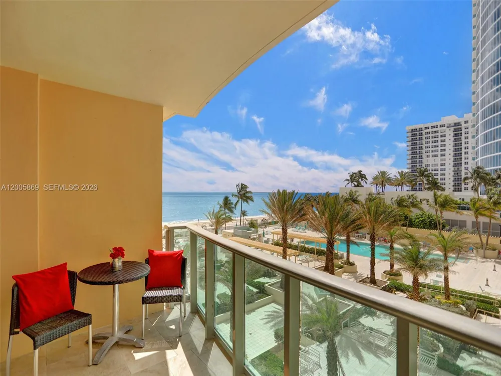 2501 S Ocean Dr #415 Hollywood, FL 33019