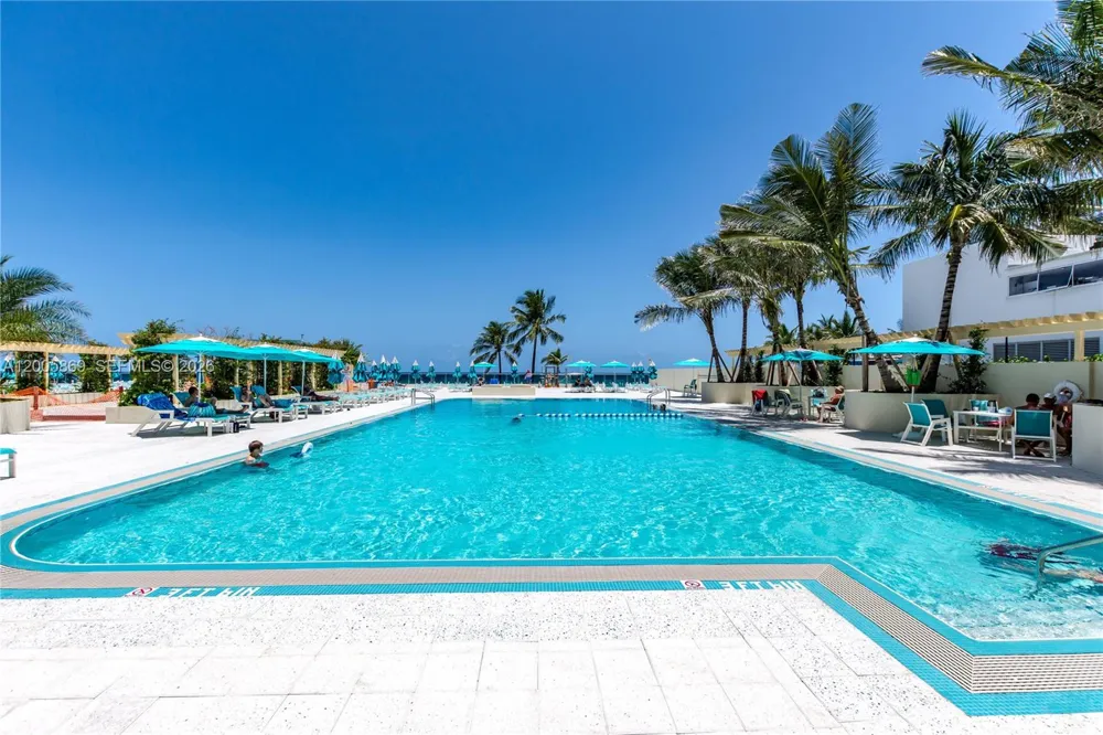 2501 S Ocean Dr #415 Hollywood, FL 33019