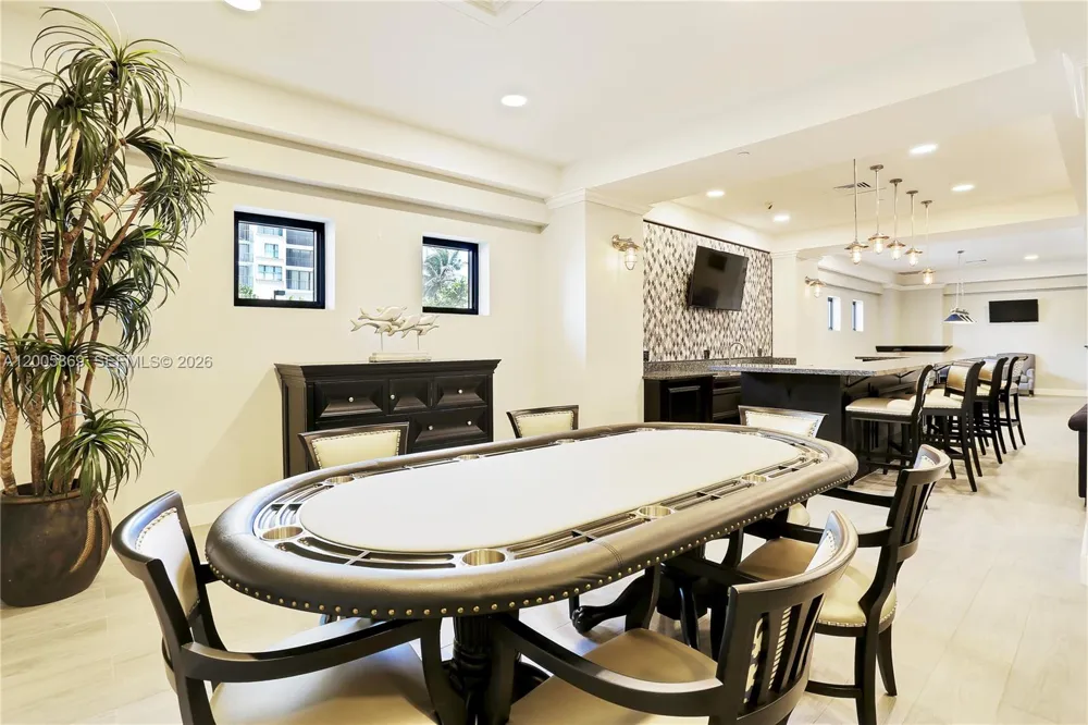 2501 S Ocean Dr #415 Hollywood, FL 33019