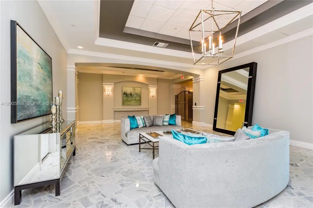 2501 S Ocean Dr #415 Hollywood, FL 33019