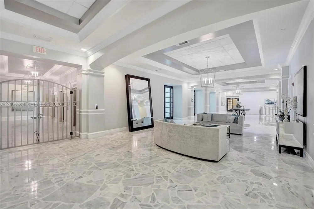 2501 S Ocean Dr #415 Hollywood, FL 33019