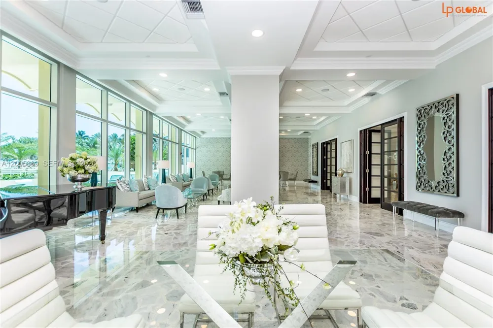 2501 S Ocean Dr #415 Hollywood, FL 33019