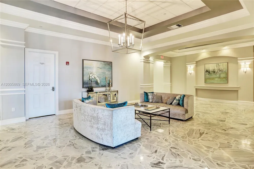 2501 S Ocean Dr #415 Hollywood, FL 33019