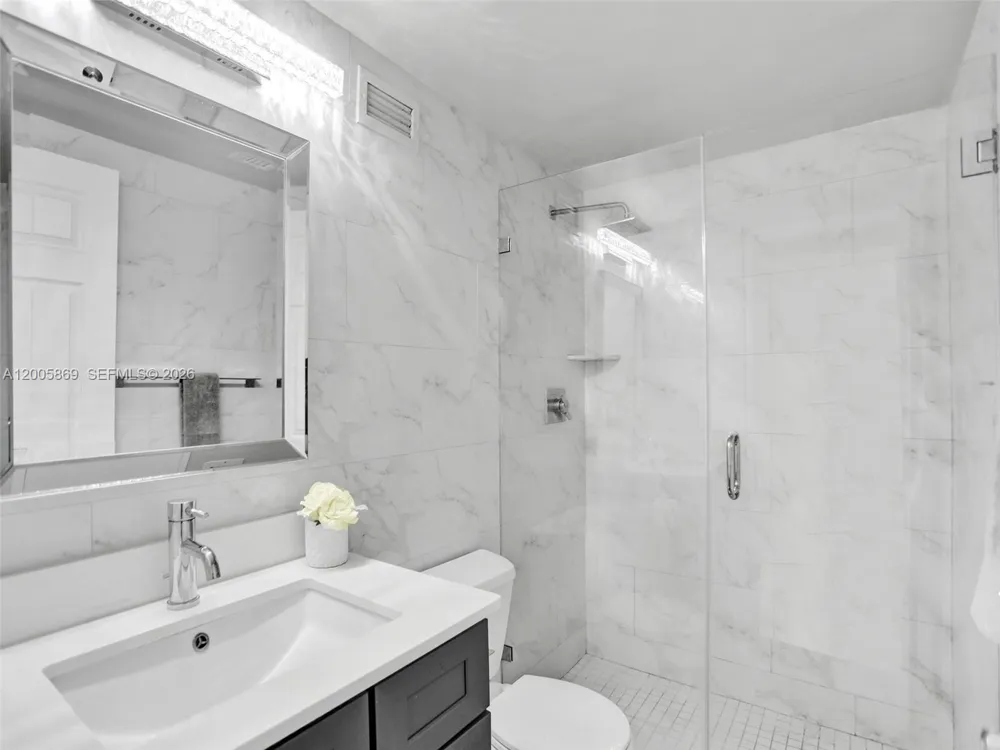 2501 S Ocean Dr #415 Hollywood, FL 33019