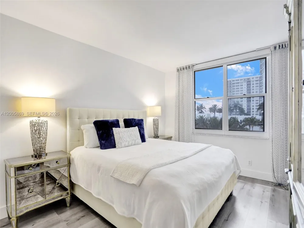2501 S Ocean Dr #415 Hollywood, FL 33019