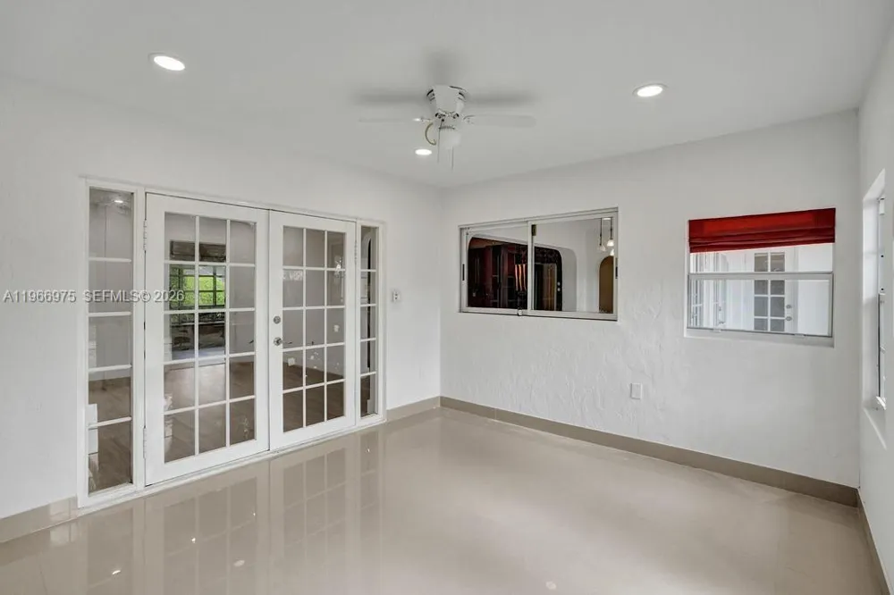 19710 NE 23rd Ave Miami, FL 33180