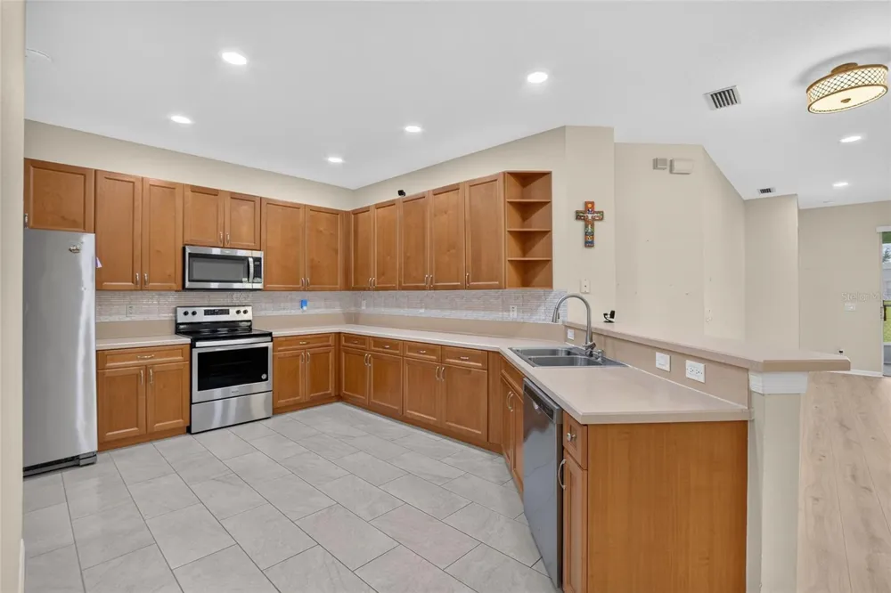 11428 CAPTIVA KAY DRIVE Riverview, FL 33569